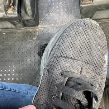 Puma Ayakkabısının İç Astarındaki Yırtılma Ve Garanti Reddi
