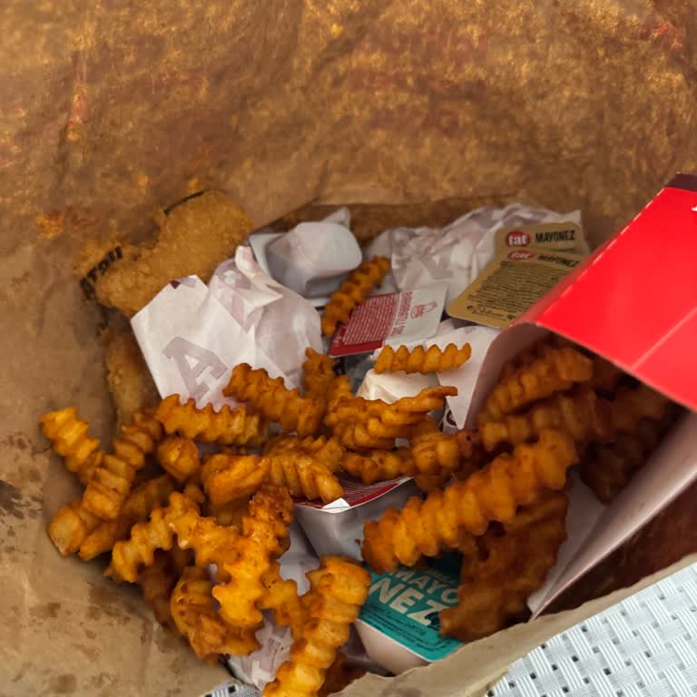 Terracity Arby's'de Hijyenik Olmayan Paketleme ve Eksik Sipariş