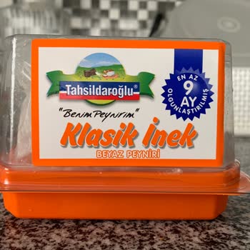 A101'de Son Kullanma Tarihi Yanıltıcı Bozuk Peynir