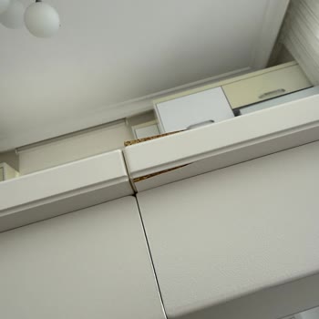 IKEA Rosentorp Yemek Masasında Sıvı Teması Sonrası Şişme Ve Kabarma