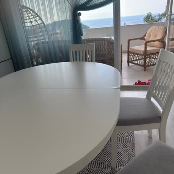 IKEA Rosentorp Yemek Masasında Sıvı Teması Sonrası Şişme Ve Kabarma