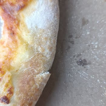 Domino's Şubesinde Sosuz Ve Yanmış Pizzalar, Telafi Pizzası Gönderilmedi