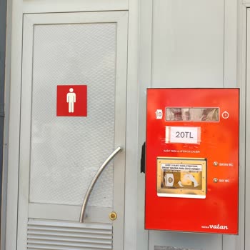 Gönen'deki Petrol Ofisi İstasyonunda Tuvalet Ücretlendirmesi Ve Yakıt Şartı Kabul Edilemez