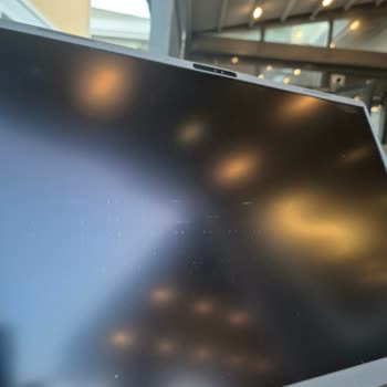 Asus Servisinin Garanti Dışı Ekran İzleri İddiası Ve Aksine Belge Eksikliği