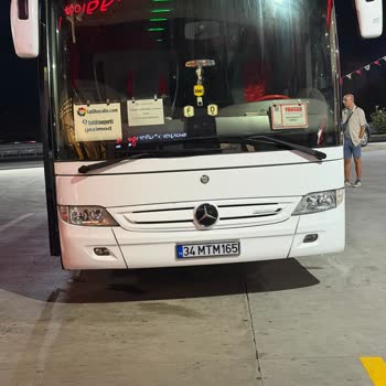 Otobüs Yolculuğunda Su Sorunu Ve Zayıf Tur Organizasyonu