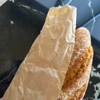 Harras Markalı Baget Ekmekte Böcek Bulunması Gıda Güvenliğini Sarsıyor