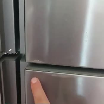 Beko Buzdolabı Kapağının İçinden Renk Deformesi