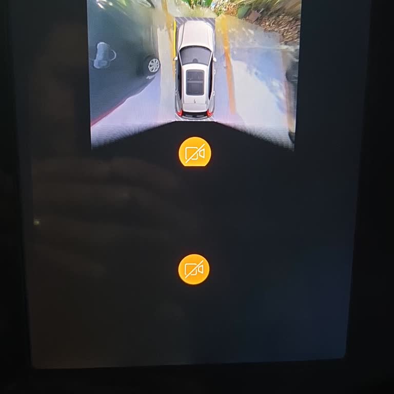 Volvo XC40 Geri Görüş Kamerasının Su Sızdırmazlık Sorunu Ve Garanti Değişim Talebi