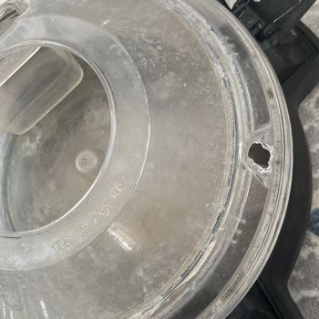 Kırık Kutu Ve Eksik Parçalarla Gelen Aura Süpürge Aras Kargo’da Şikayet