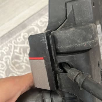 Kırık Kutu Ve Eksik Parçalarla Gelen Aura Süpürge Aras Kargo’da Şikayet