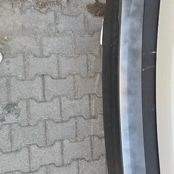 Arka Tampon Boyası 16 Ayda Soldu, Garanti Kapsamı Talebi