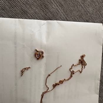 Altının Rengi Değişti Ve Zinciri Koptu, Satıcıdan Cevap Gelmedi