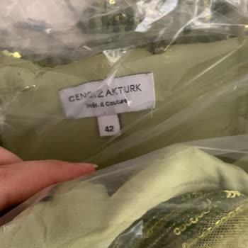42 Beden Askısız Elbise Gönderimi Ve Cevapsız İletişim
