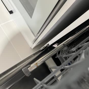 Grundig Bulaşık Makinesinde Lekeli Bardaklar Ve Küf Sorunu
