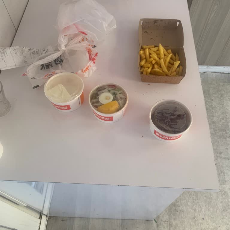 Migros Yemek’ten Alınan Köfte Siparişinde Yan Ürünler Eksik, Tam İade Talebi