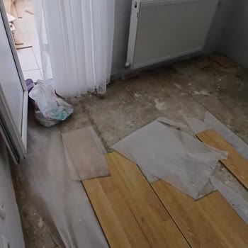 Aksigorta Yönlendirdiği Tesisatçının Parke Hasarı Ve Tazminat Talebi