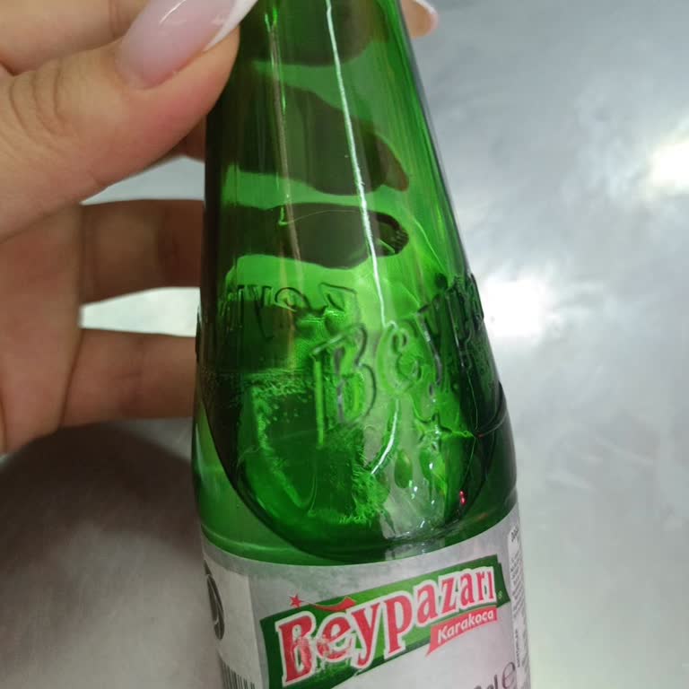 Beypazarı Maden Suyu Şişenin Yaklaşık Yarısının Boş Olması