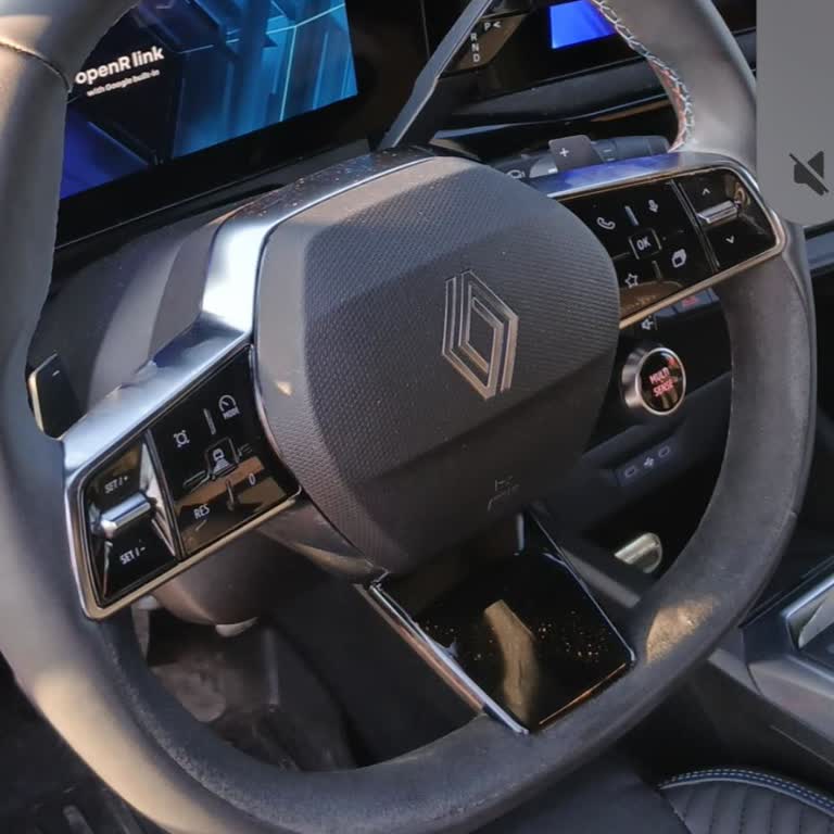Renault Clio 6 Direksiyon Alcantara Kaplamasının Garanti Dışı Olarak Kullanıcı Hatası Red Edilmesi