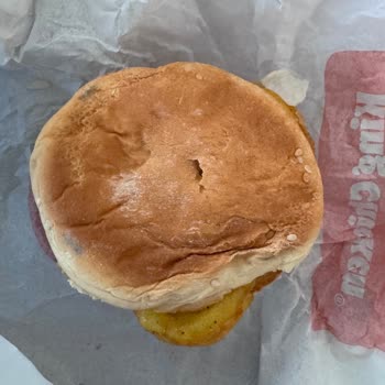 Hamburger Ekmeğindeki Koyu Lekeler Gıda Güvenliği Sorunu Ve Yetersiz İade