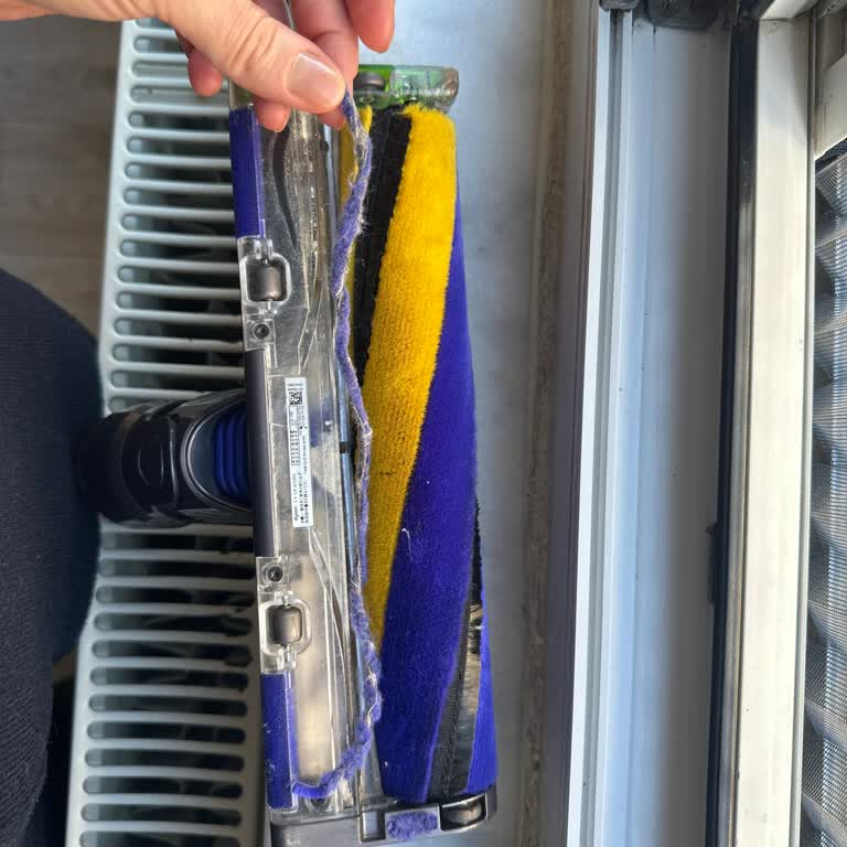 Dyson Sert Zemin Başlığındaki Kırılan Şerit Ve Azalan Performans Garantide Çözülmeli