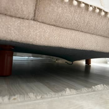 Fermina Mobilya'da Koltuk Takımı Kısa Sürede Deforme Oldu