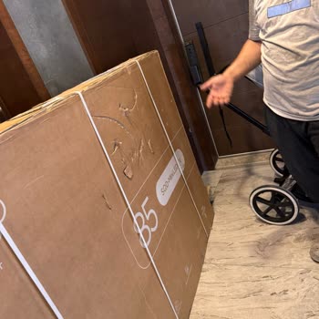 İptal Edilen Hasarlı Televizyon Kapı Önüne Bırakıldı, Media Markt’tan Acil Toplama İsteği