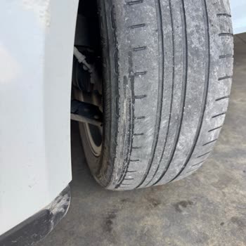 Togg Şarj Sorunu Ve Rent A Car Kiralık Araçta Lastik Patlaması
