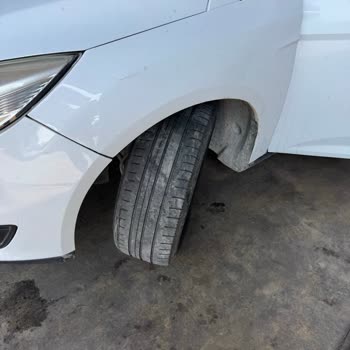 Togg Şarj Sorunu Ve Rent A Car Kiralık Araçta Lastik Patlaması