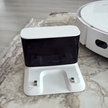 Teslim Aldığım Robot Süpürge Hasarlı Ve Orijinal Aksesuarları Eksik