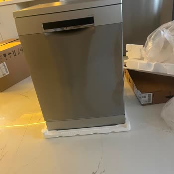Bosch Bulaşık Makinesinin Yan Panelindeki Çökük İçin Sıfır Ürün Değişimi Reddi