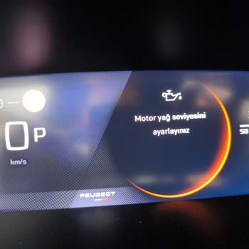 Peugeot 2008 Araçta Tekrarlayan Yağ Seviyesi Uyarısı Ve Çözüm Talebi