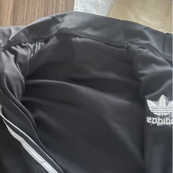 Sahte Adidas Çocuk Eşofman Takımı Gönderildi, İade Ve İnceleme Talep Ediyorum