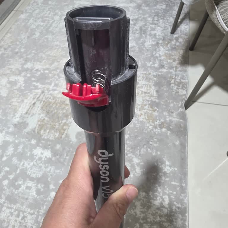 Dyson V15 Parçası Kırıldı, Garanti Dışı Ve Destek Reddedildi