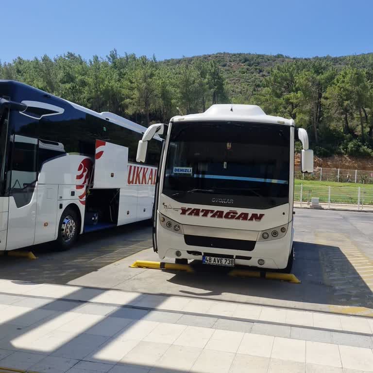 Pamukkale Turizm'in Yanıltması Küçük Minibüs Ve Uzayan Seyahat Süresi
