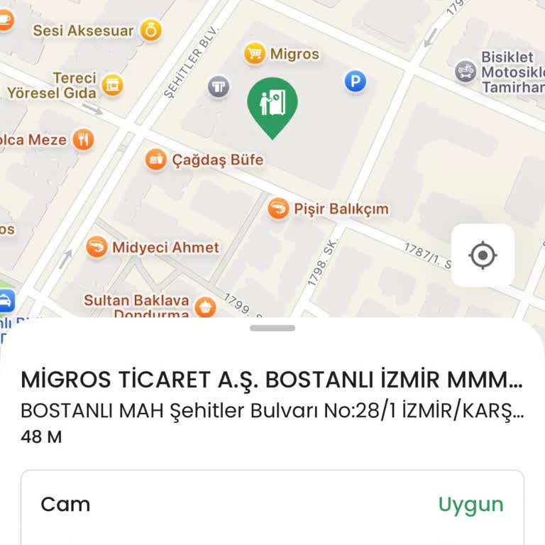 İzmir Bostanlı Migros Geri Dönüşüm Cihazının Yanıltıcı ‘Arızalı’ Etiketi Kullanılamaz Hale Getiriyor
