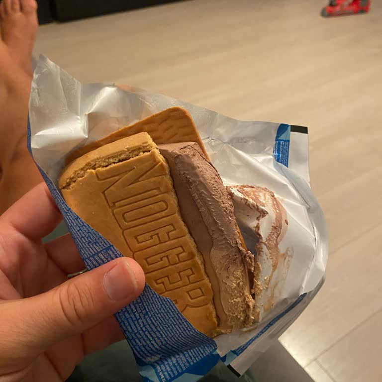 Algida Nogger Dondurmasında Eksik Bisküvi Ve Kalite Sorunu