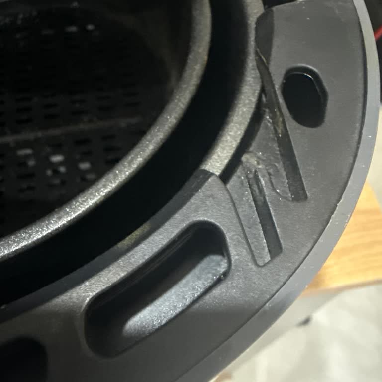 Philips Airfryer Çekmece Kenarı Eridi, Cihaz Çalışmıyor Ücretsiz Onarım Talebi