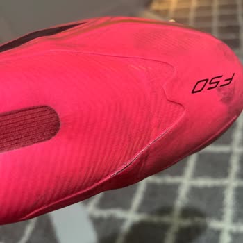 Adidas F50 Kramponunda Dikiş Yırtılması Ve Ücret İadesi Talebi
