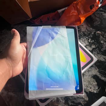Apple Tablet A16 Wi-Fi’de Çizik Ve Geri Gönderimde Özensiz Paketleme