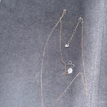 Swarovski Kolyenin Kaplaması Soyulması Ve Cilt Tahrişi İçin Müşteri Hizmetlerinden Yanıt Bekleniyor