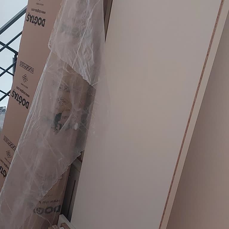 Delik Açılmadığı İçin Montaj Yapılamadı, Hızlı Yeni Vitrin Gönderimi Talebi
