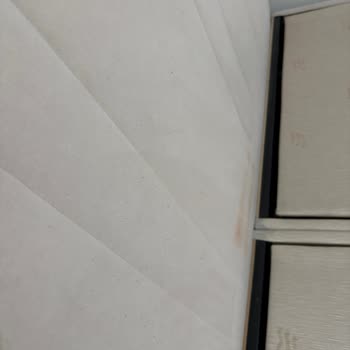 Kumaş Pütürlenmesi Ve Lekelenen Yatak Başlığı İçin Garanti Kapsamında Tamir Talebi