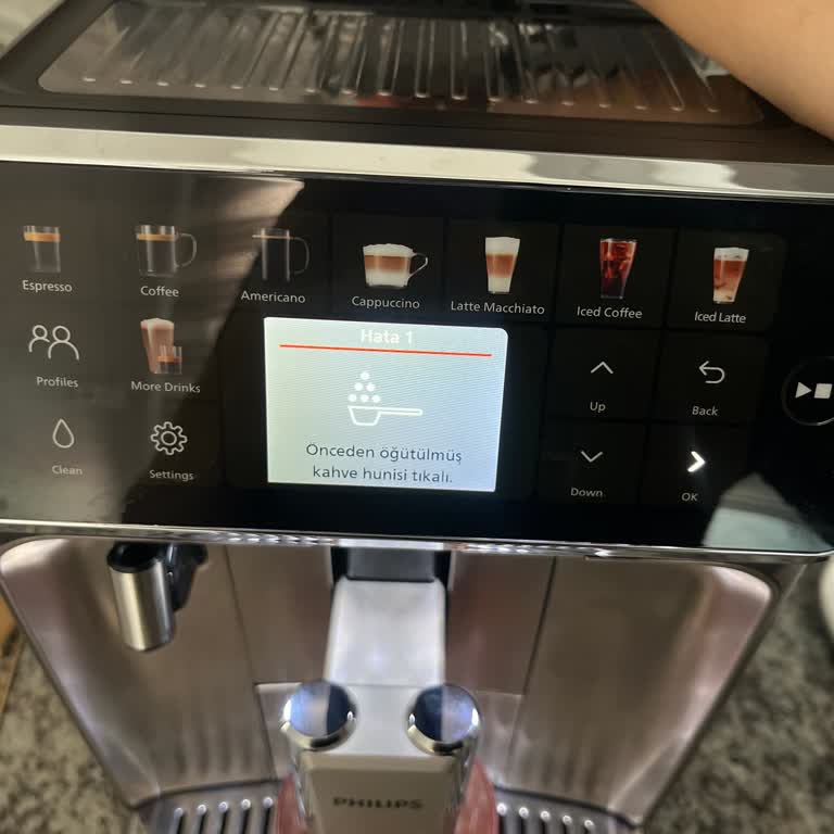 Philips 5500 Kahve Makinesinde Öğütülmüş Kahve Hunisi Tıkanıklığı Hatası Ve Garanti Servisi Talebi