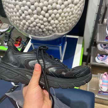 Skechers Ayakkabısı 10 Ayda Kullanılamaz Hale Geldi Ve İnceleme Sonrası Daha Da Bozuldu