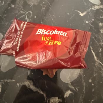 Biscolata Çikolatası İçindeki Isırık Ve Hijyen İhlali Şikayeti