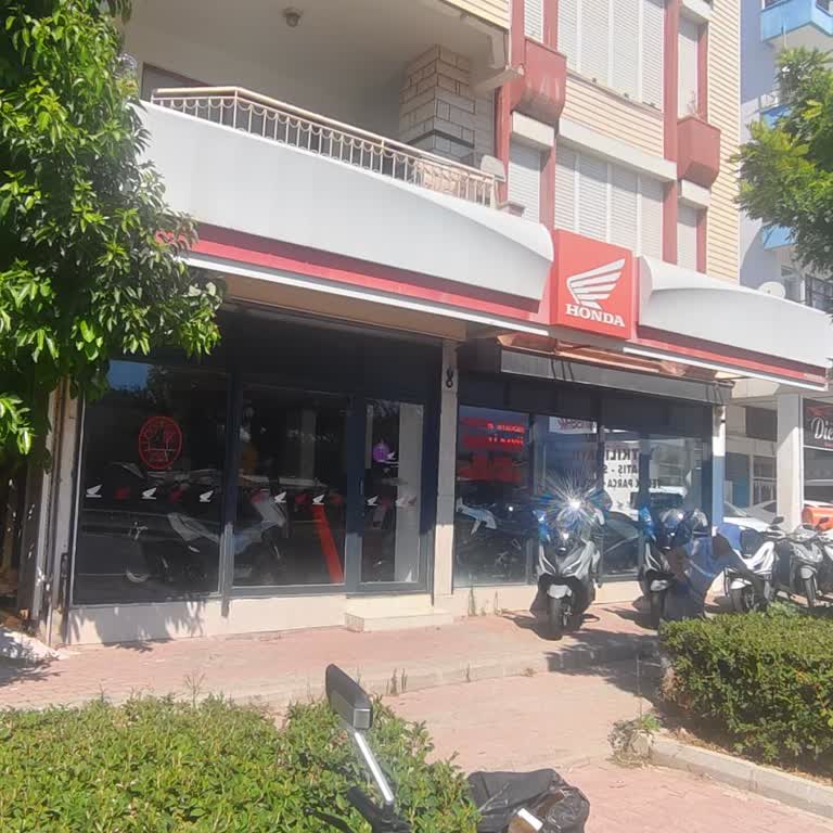 Kumluca Honda Bayisinde Zorunlu 50 TL Plaka Çerçevesi Ücreti