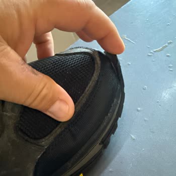 Hepsiburada Üzerinden Alınan Skechers Ayakkabısının Burun Kısmı Deforme Oldu