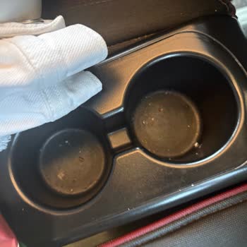 Lavabo Molası Verilmeyen Ve İç Mekanda Hijyen Eksikliği