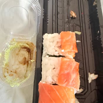 City Wok'tan Dağılmış Sushi Ve Yanıtsız Yemeksepeti Müşteri Hizmetleri