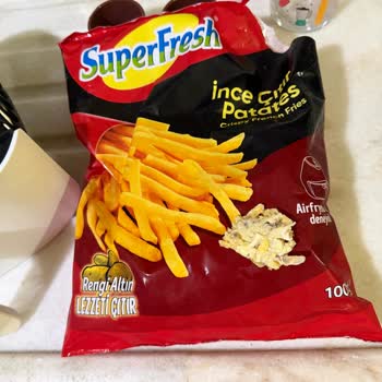 Superfresh Patates Ürününün İçinden Yabancı Madde Çıktı Ve Pişmemiş